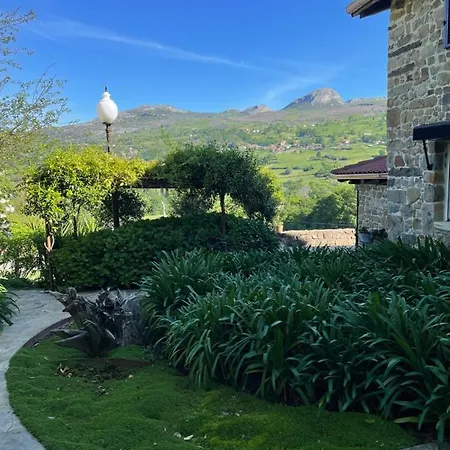 Casa Guadamillas Отель